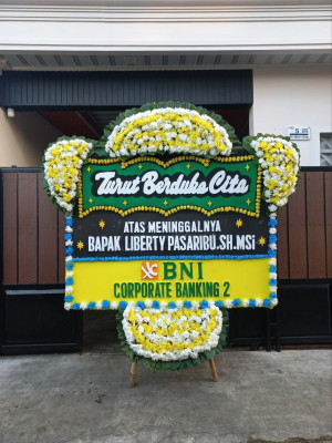 Papan Bunga Duka di Tompotikka
