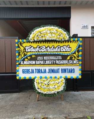Papan Bunga Duka di Tompotikka
