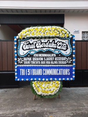 Papan Bunga Duka di Tompotikka